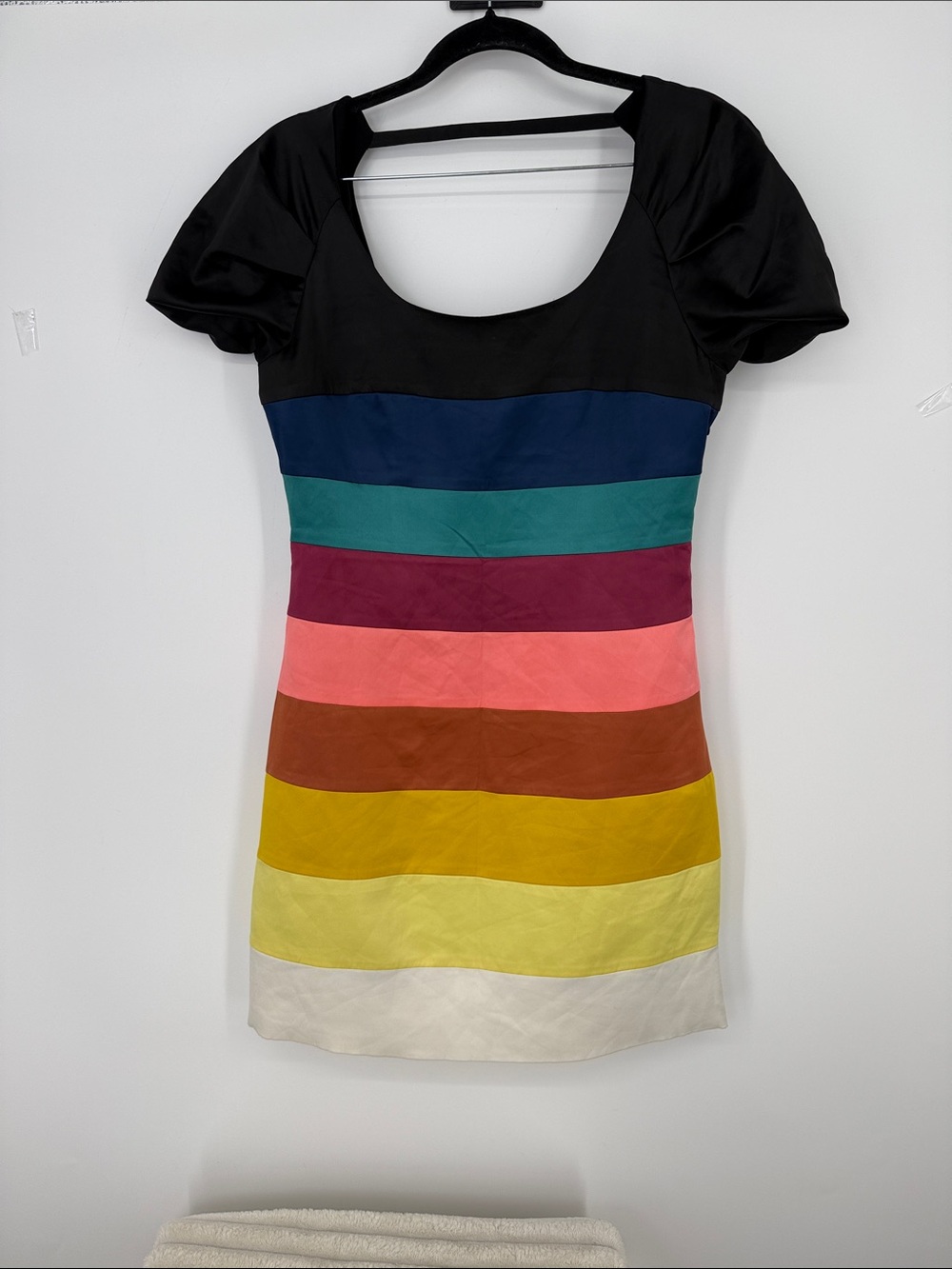Loafavarra Women's Satin Short Sleeve Scoop Neck Rainbow Stripe Dress size 6